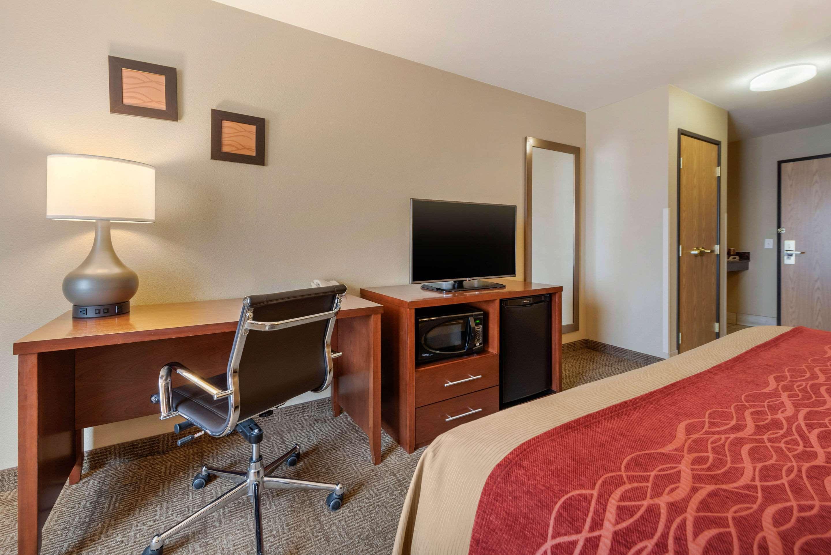 Comfort Inn Limon Luaran gambar
